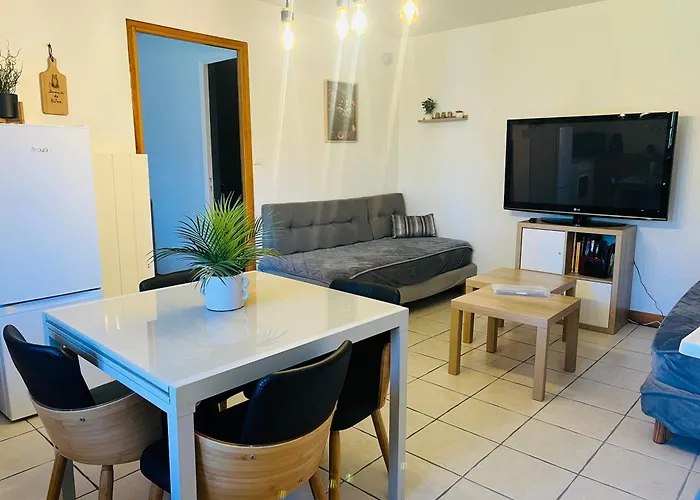 Le Domaine Du Hibou דירה